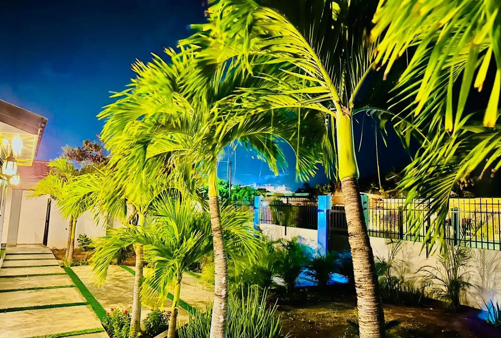 Eagle Stays Aruba-New Luxury, Cozy & Spacious Studio Near Eagle Beach! Oranjestad Aruba